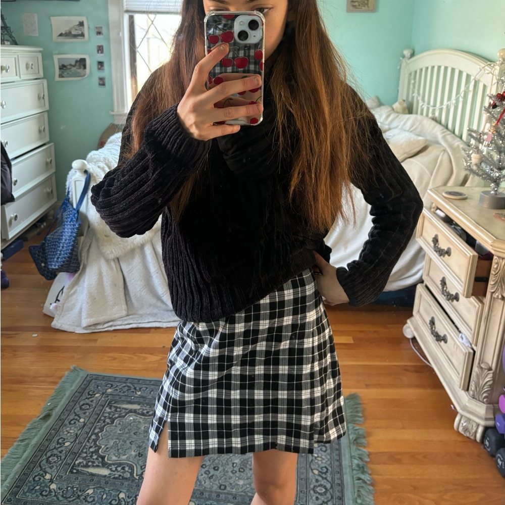 brandy melville skirt